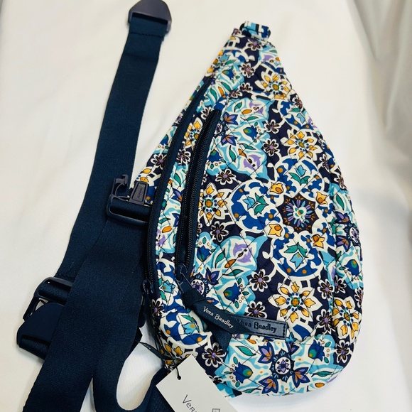 Vera Bradley Essential Compact Sling Backpack. New With Tags - Picture 5 of 8